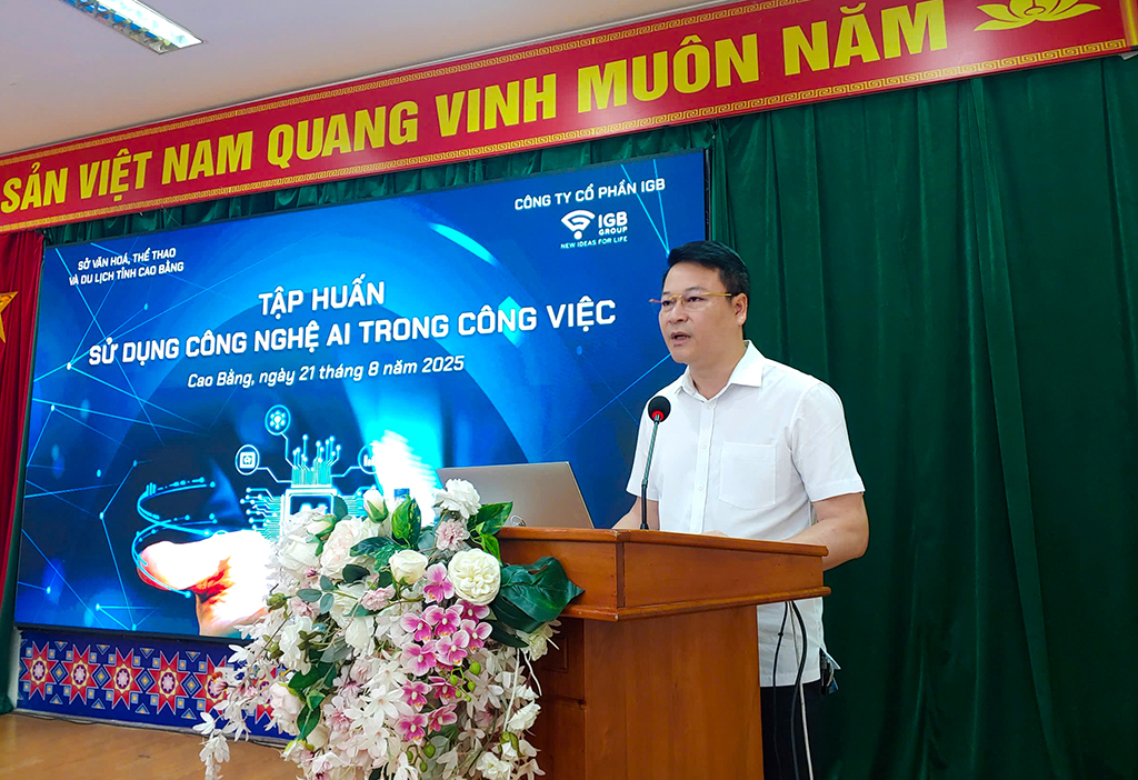 Tập huấn ứng dụng AI trong công việc