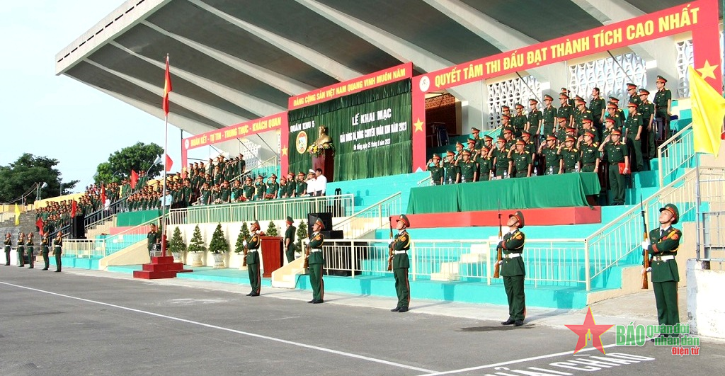 Lễ khai mạc giải thể thao tại Quân khu 5