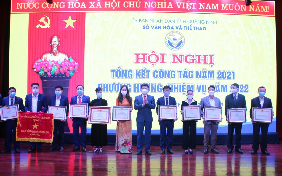 Lãnh đạo sở họp triển khai nhiệm vụ năm 2022