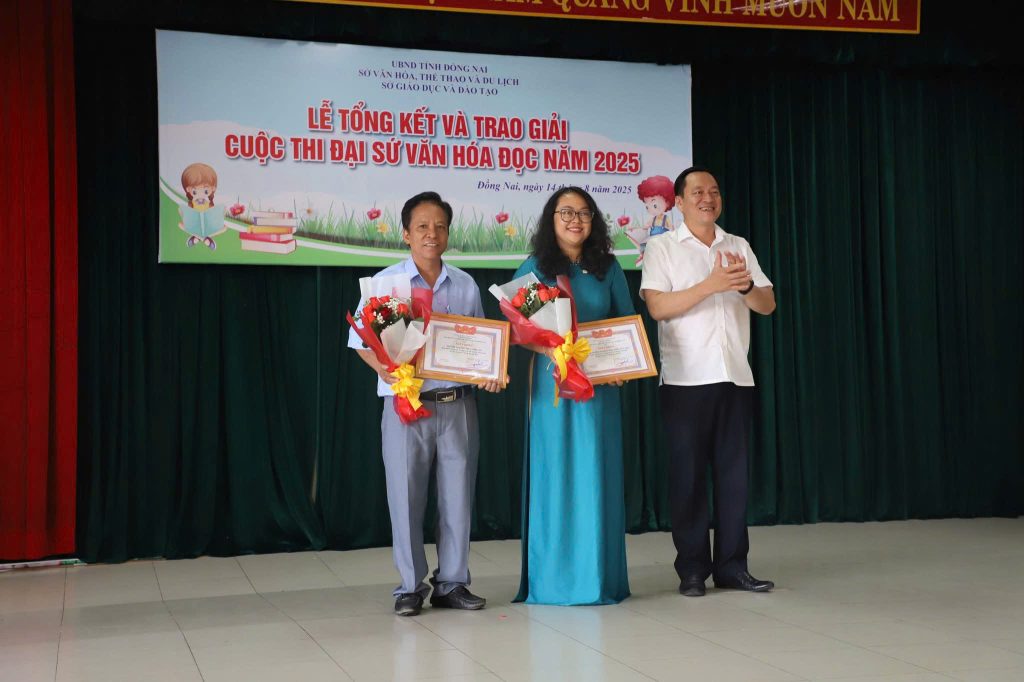Biển hiệu Sở Văn hóa Thể thao và Du lịch Đồng Nai