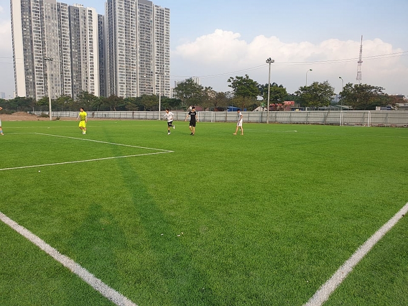 Khu sân bóng giữa khu dân cư