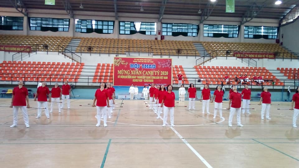 Không gian thi đấu trong nhà thi đấu Quận 7