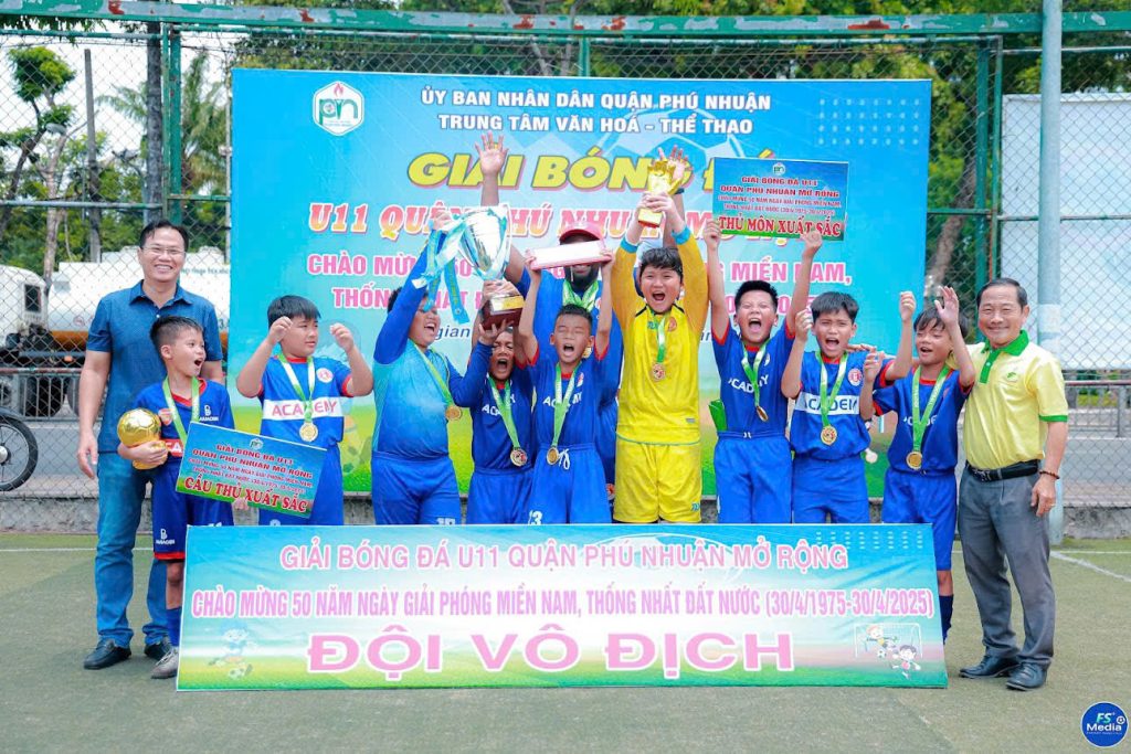 Toàn cảnh Trung tâm Văn hóa Thể thao Phú Nhuận