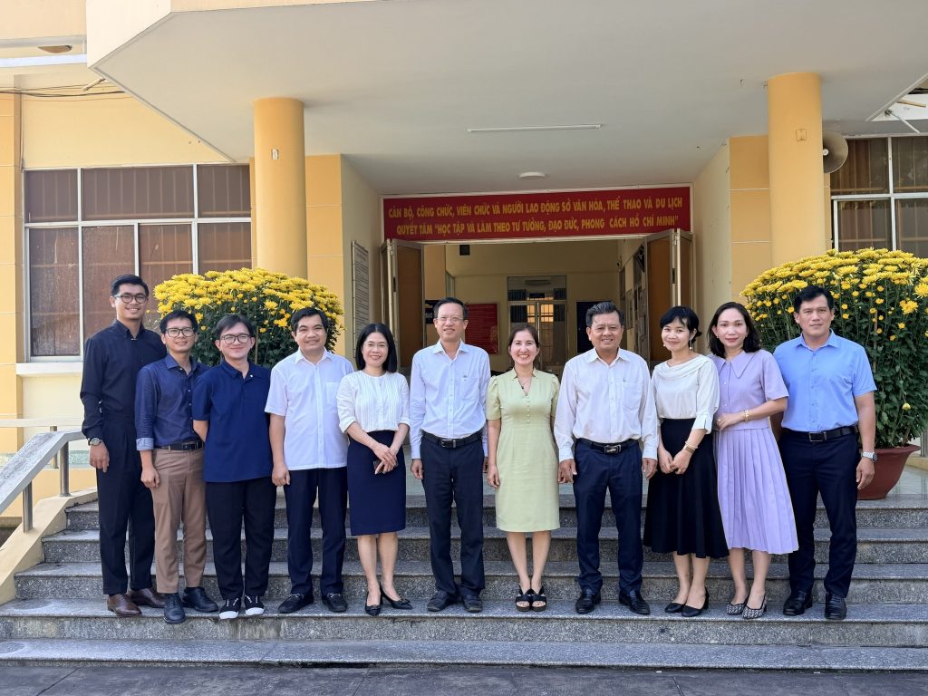Sở Tây Ninh làm việc với đoàn viện nghiên cứu