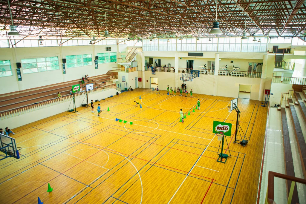 Sân bóng rổ tại đại học Y Hà Nội