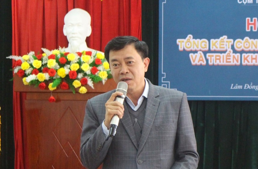 Giám đốc Sở Lâm Đồng trong lễ bàn giao công tác