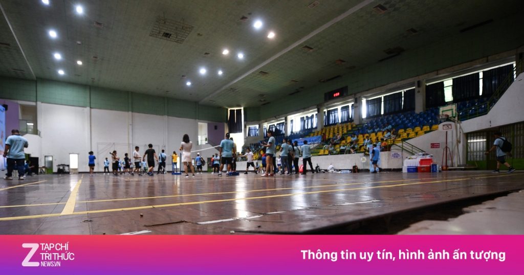 Nhà thi đấu Vân Đồn Quận 4 xuống cấp