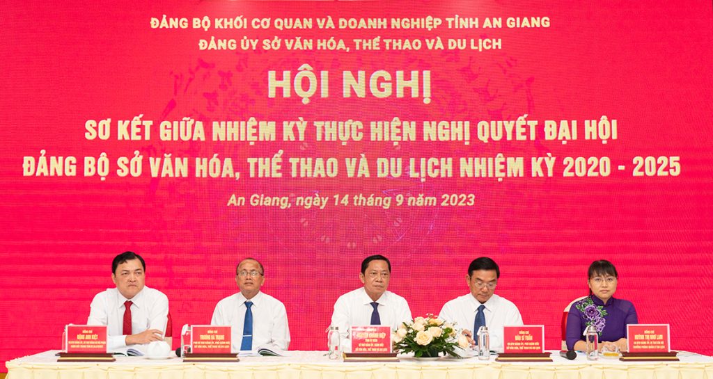Họp sơ kết Đảng bộ Sở An Giang