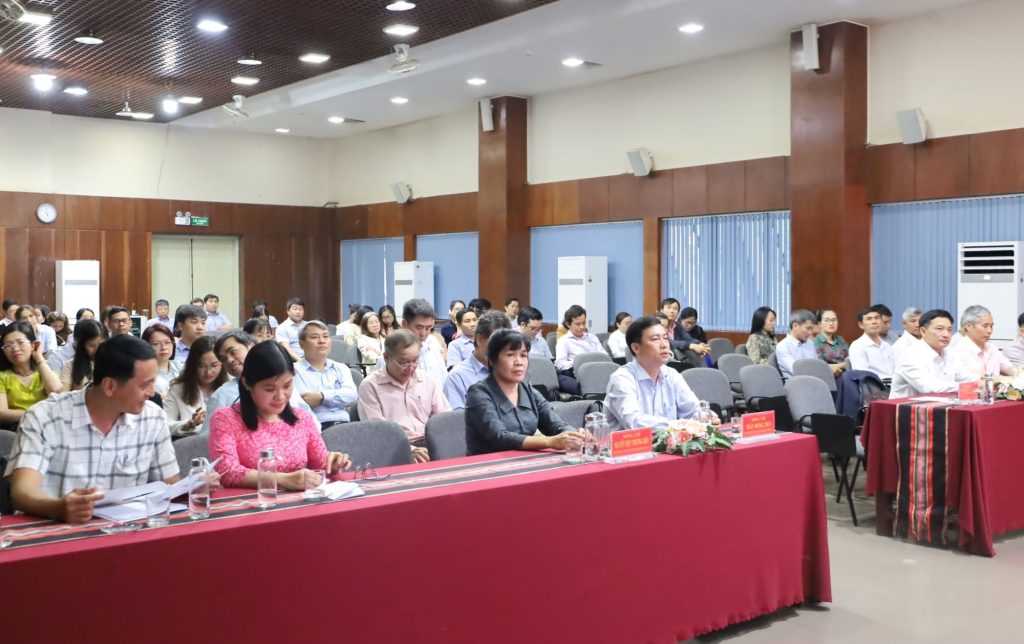 Hội nghị công bố quyết định nhân sự