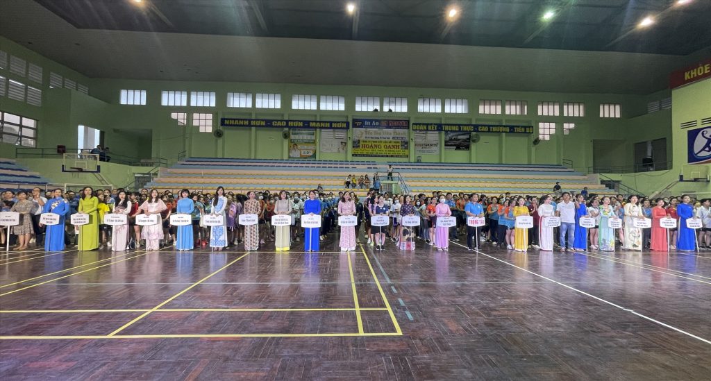 Đông đảo vận động viên tại hội thao tỉnh