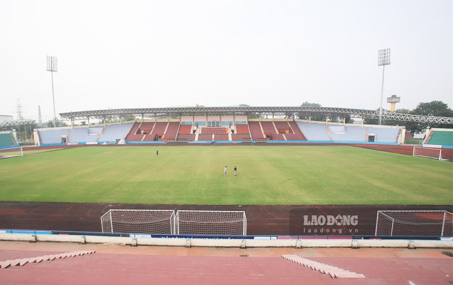 Phòng thay đồ và lối vào dành cho đội bóng