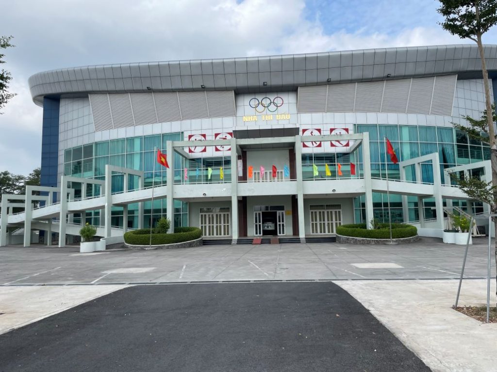 Khu thi công trung tâm thể thao Bình Dương