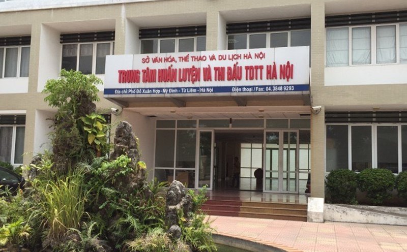 Vận động viên tập luyện tại trung tâm Hà Nội