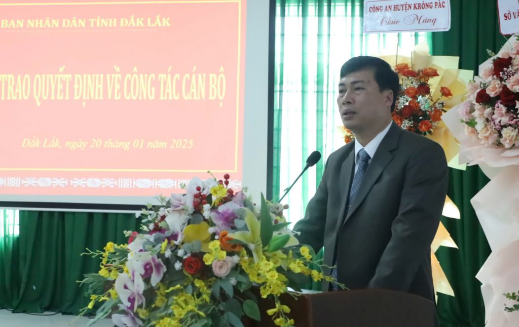 Tân giám đốc sở tại lễ công bố