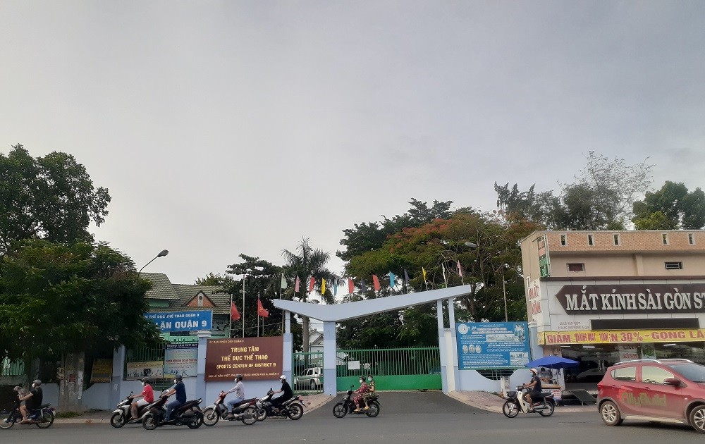 Mặt tiền Trung tâm Thể dục Thể thao Quận 9