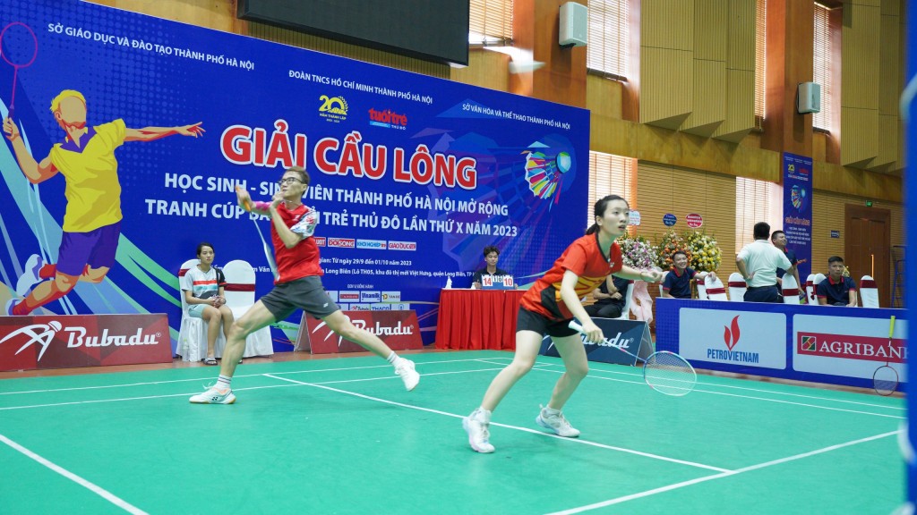 Đội tuyển Trung tâm thể thao nhận giải