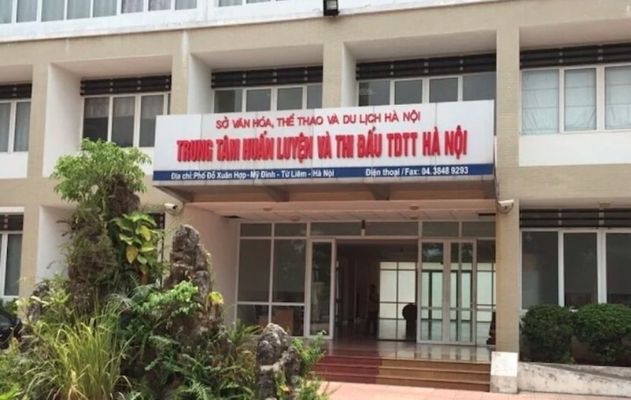 Vận động viên tập luyện tại trung tâm Hà Nội