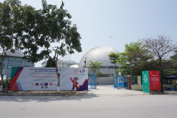 Khu thi đấu thể thao trong nhà ở Hà Nội