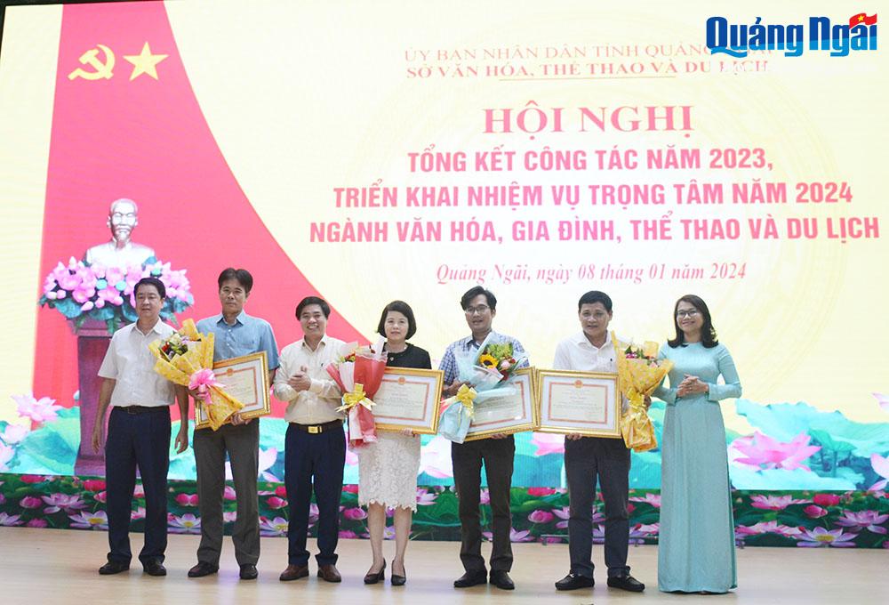 Họp triển khai nhiệm vụ ngành văn hóa du lịch 2024