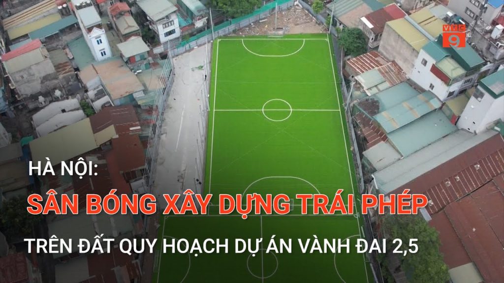 Khu sân bóng Khương Trung trong khu dân cư