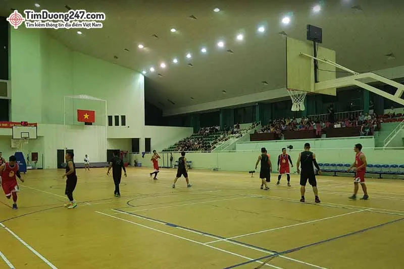 Mặt ngoài công trình thể thao Hoàng Mai