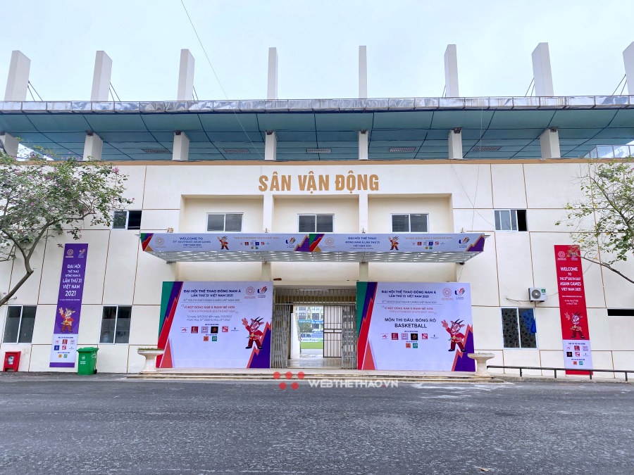 Khán đài nhà thi đấu Thanh Trì