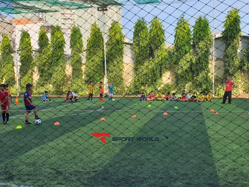 Toàn cảnh sân Gia Nguyễn ở Hiệp Tân