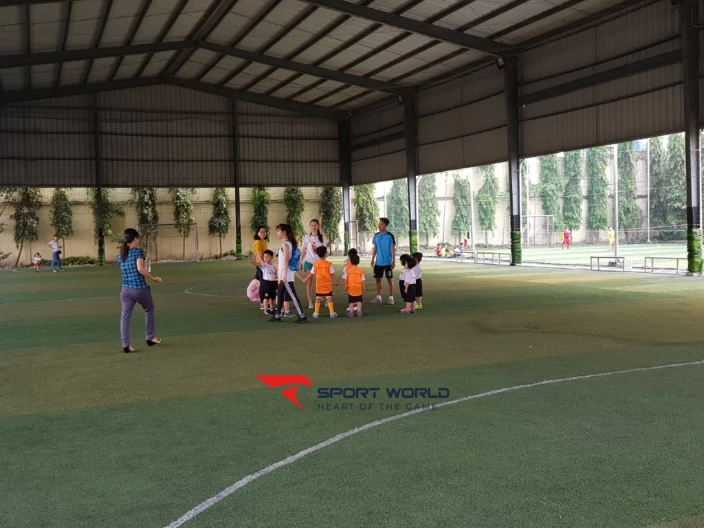 Mặt sân Gia Nguyễn tại phường Hiệp Tân