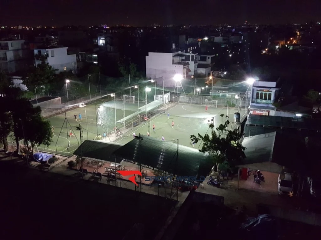 Khu khung thành sân Phương Nam 2