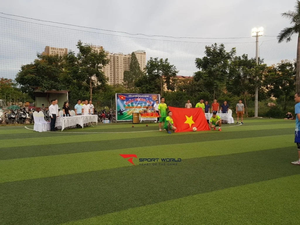 Sân cỏ Bình Minh tại Đức Thượng