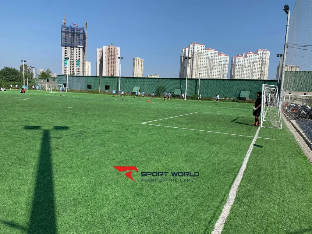 Sân bóng Bình Minh 2 ở Kiến Hưng