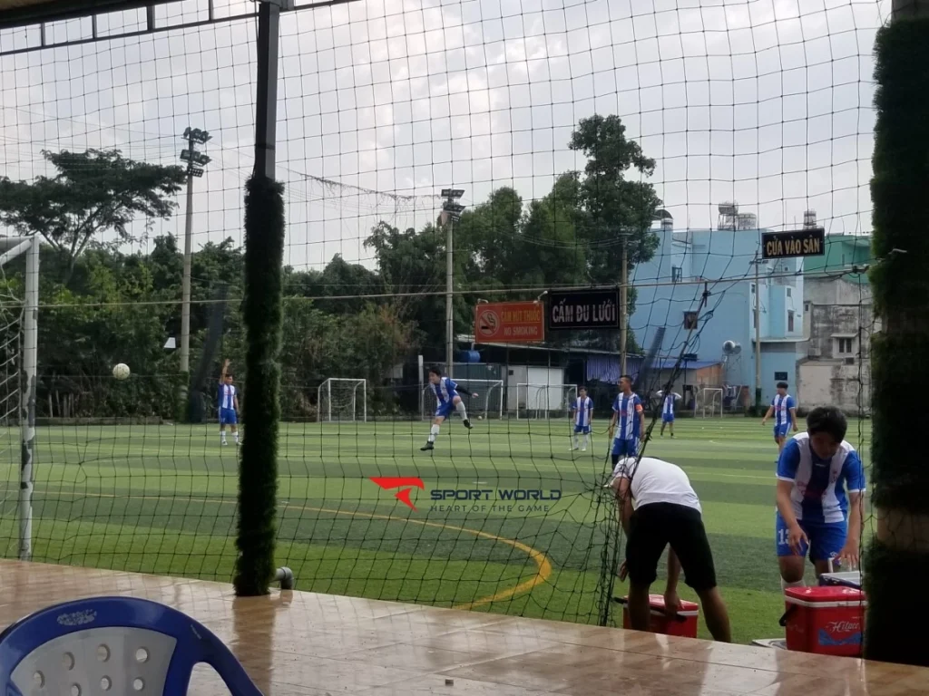 Mặt sân cỏ nhân tạo Gia Phú