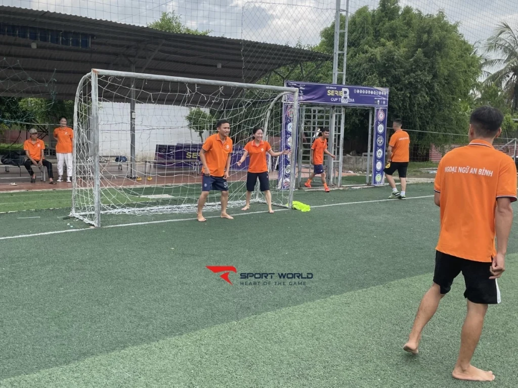 Sân bóng Bình Minh ở Đông Hương Thanh Hóa