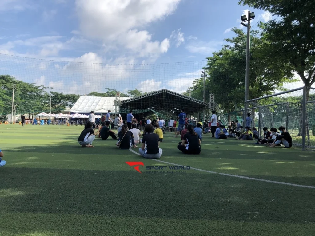 Mặt sân bóng tại VSIP1