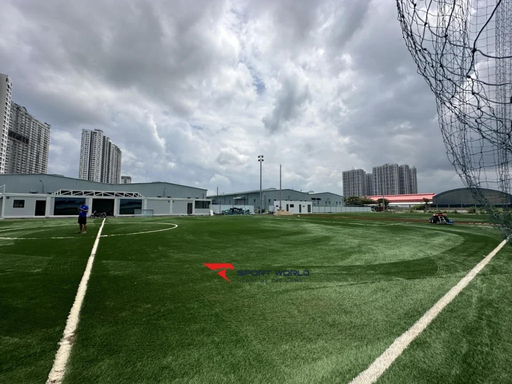 Sân cỏ nhân tạo Mansion Sports Club