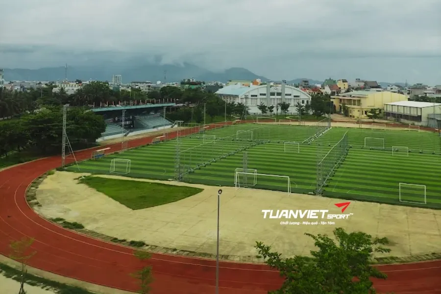 Sân bóng quận Thanh Khê