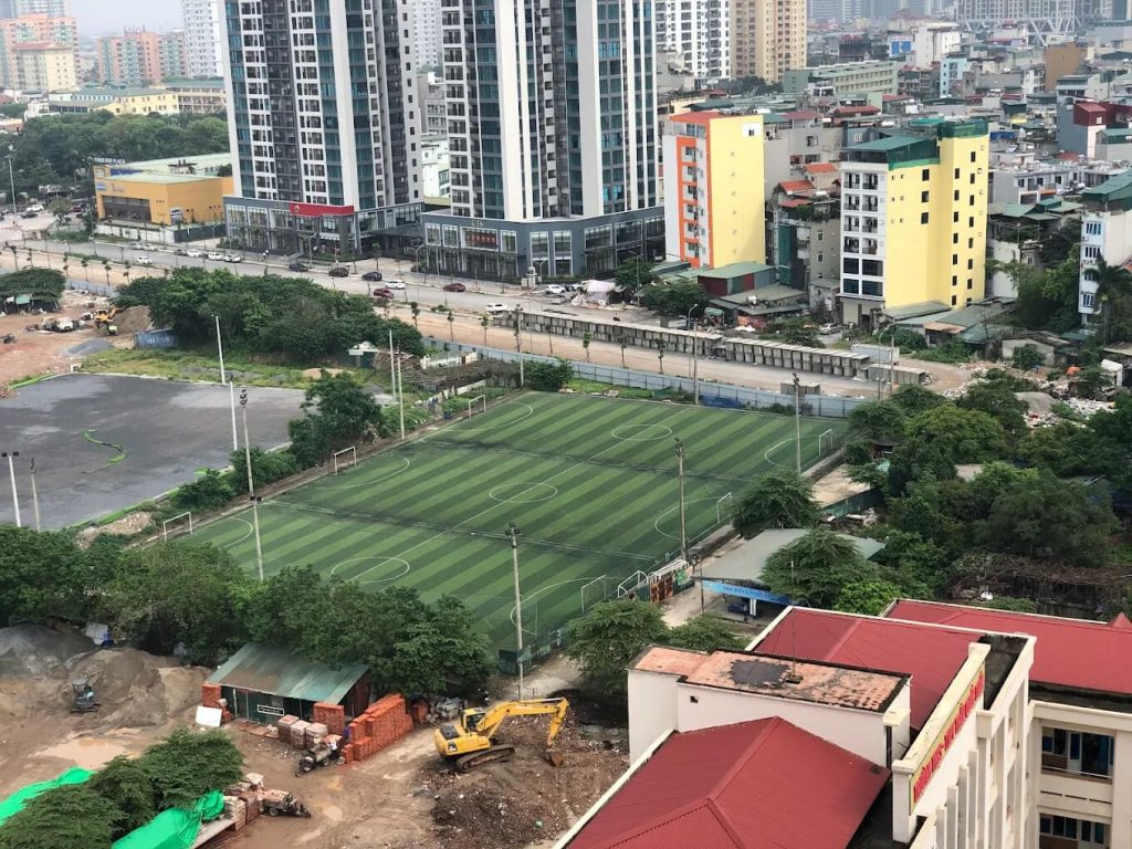 Khu vực sân bóng Mỹ Đình 2