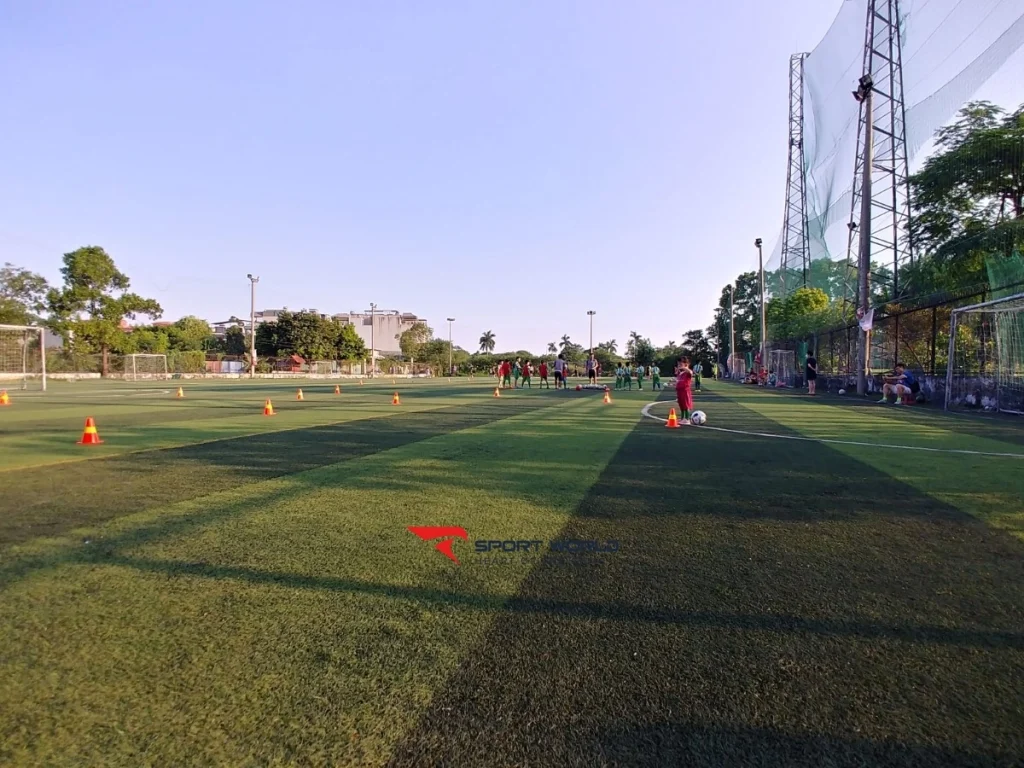 Toàn cảnh sân bóng Tân Mỹ