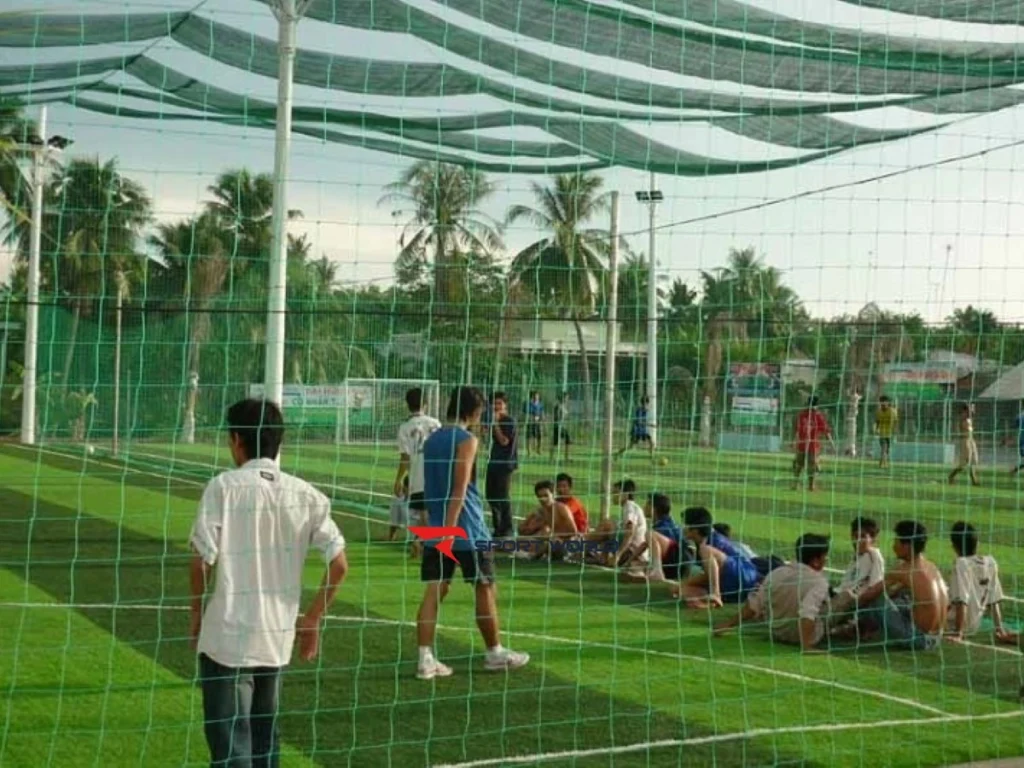 Khu sân cỏ Trần Thái