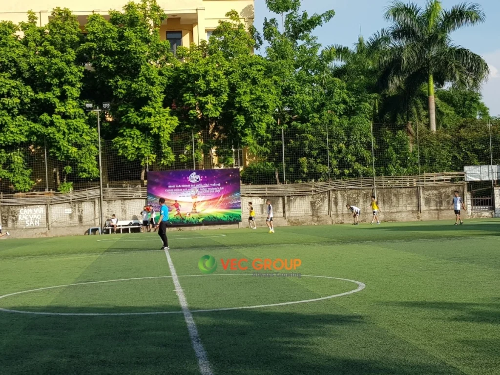 Danh sách sân bóng quận Tây Hồ