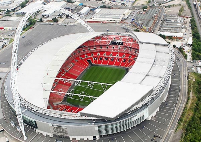 Sân Wembley chuẩn bị cho trận chung kết