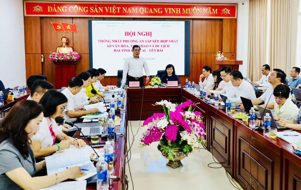 Cuộc họp về đề án hợp nhất hai sở văn hóa du lịch