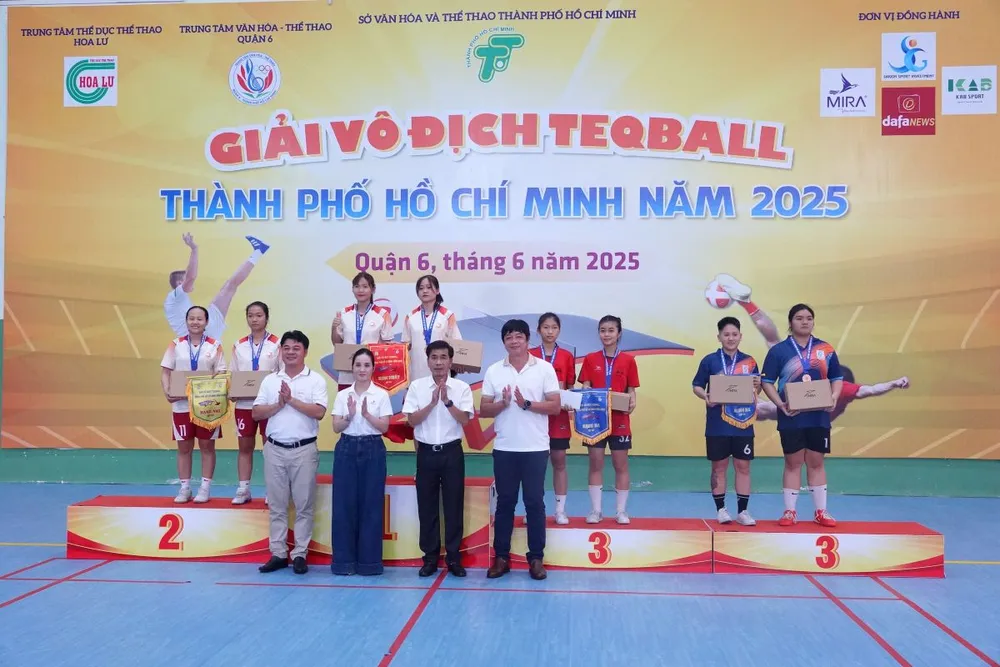 Trận đấu Teqball tại Quận 12