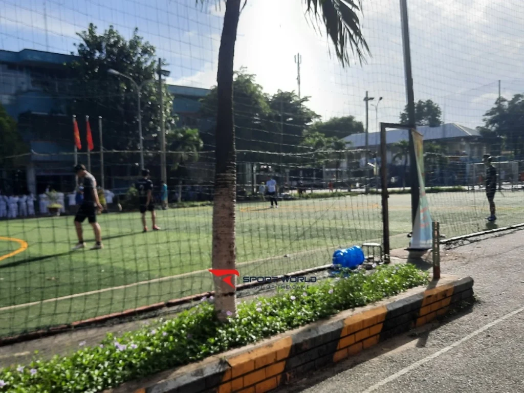 Mặt sân thể thao Trung Tâm TDTT Thủ Đức