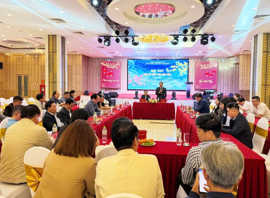 Gặp mặt báo chí tại Sở Quảng Trị