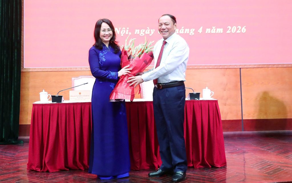 Tân Bộ trưởng nhận nhiệm vụ